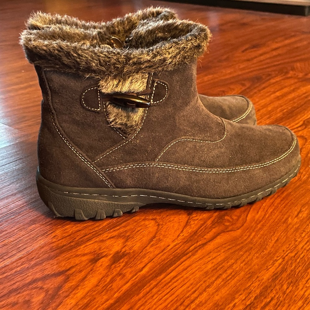 Brown Khombu boots